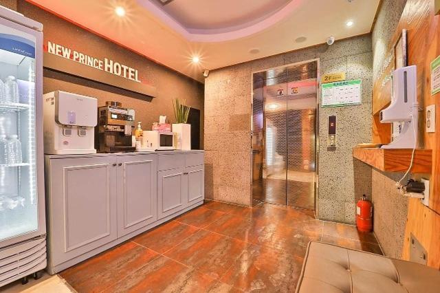 Daegu Daemyeong-Dong New Prince Hotel Экстерьер фото